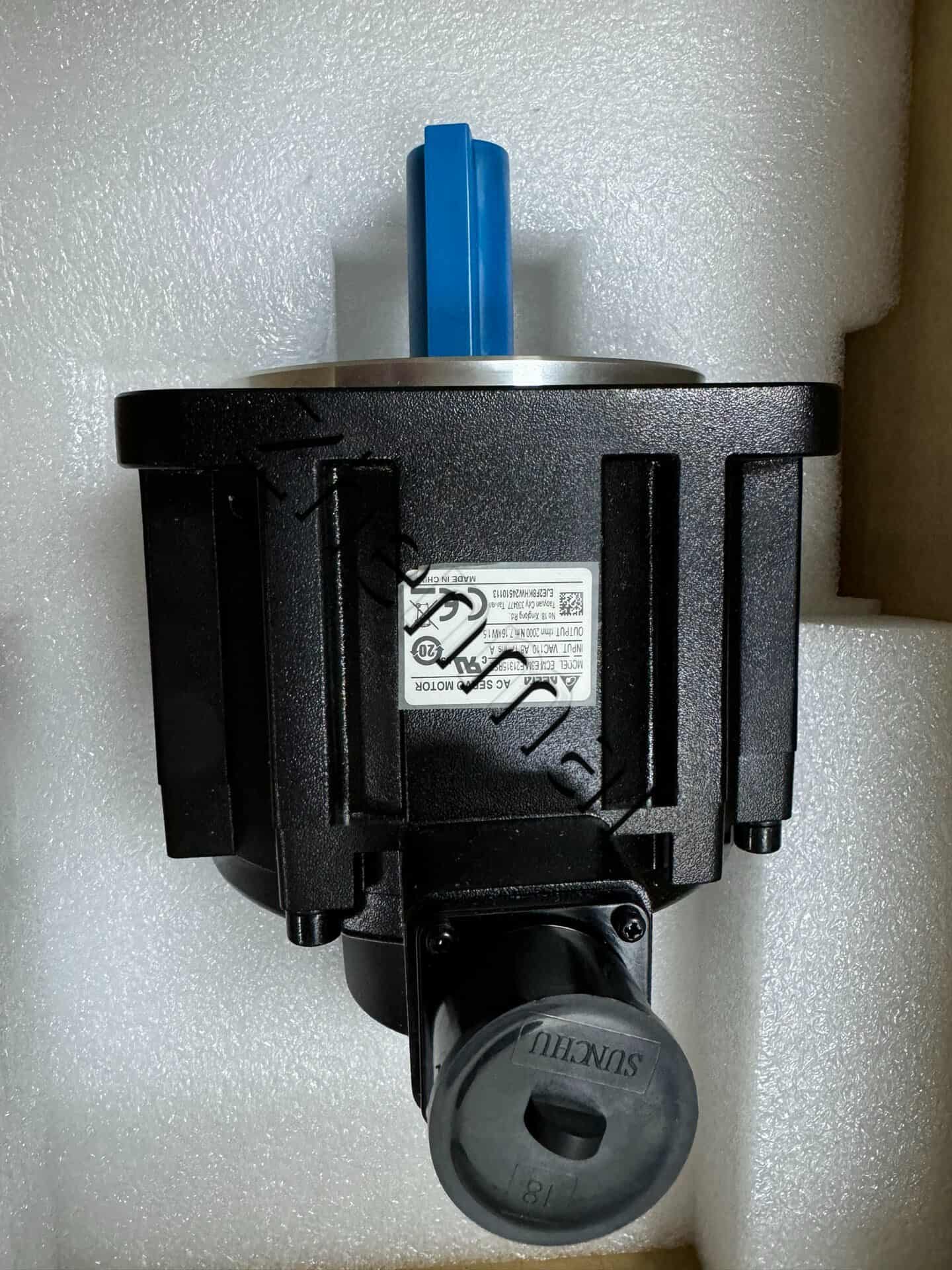100% úplne nový originálny a originálny Delta ECM-E3M-E21315RSE Frekvenčné meniče Hnací servomotor