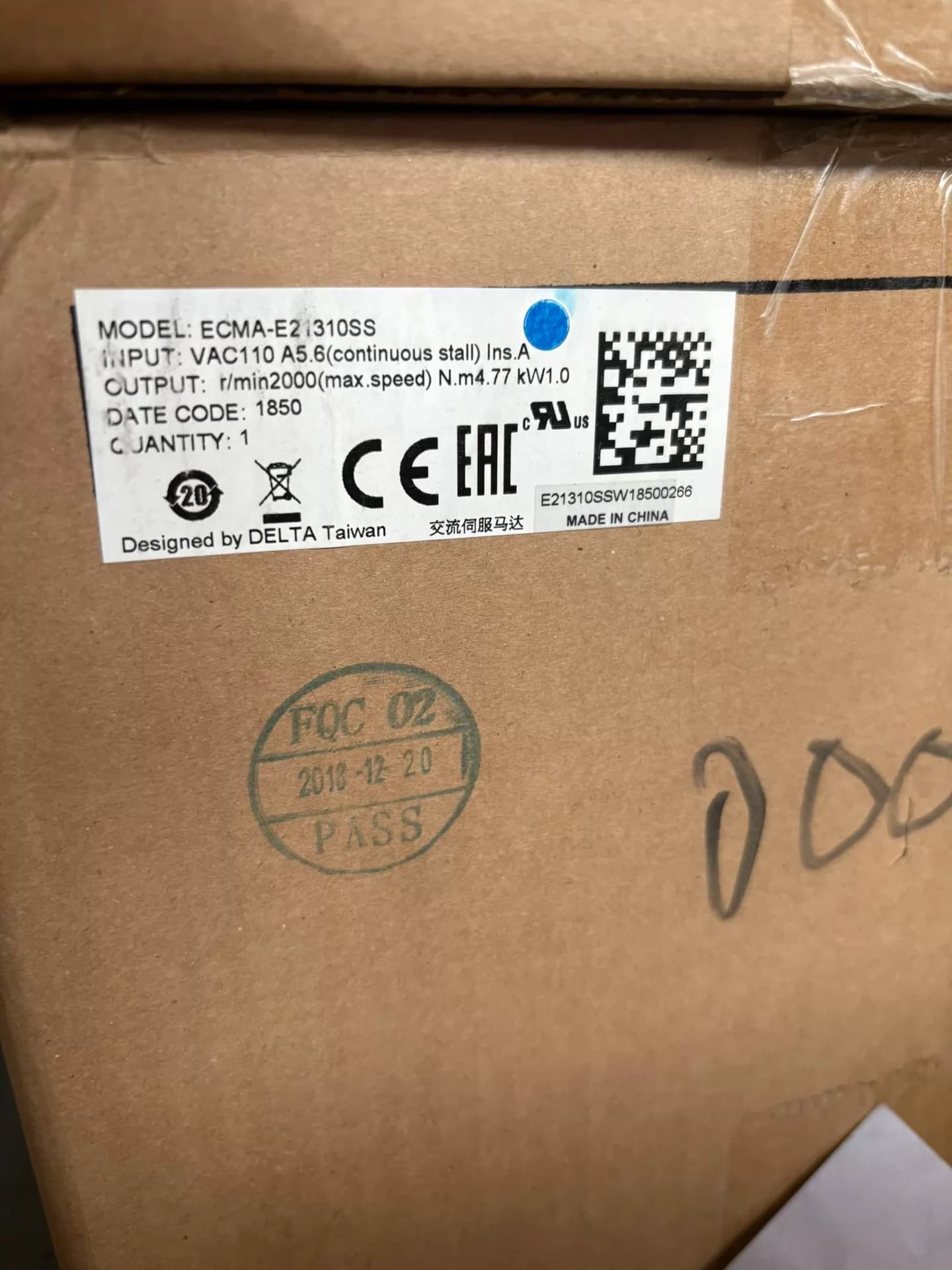 100% úplne nový originálny a originálny Delta ECMA-E21310SS Frekvenčné meniče Pohon Servo Motor