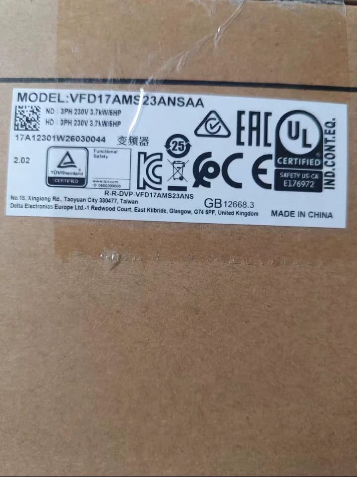 100% úplne nový originálny a originálny Delta VFD17AMS23ANSAA 3,7KW trojfázové 220V frekvenčné meniče Pohon Servo Motor