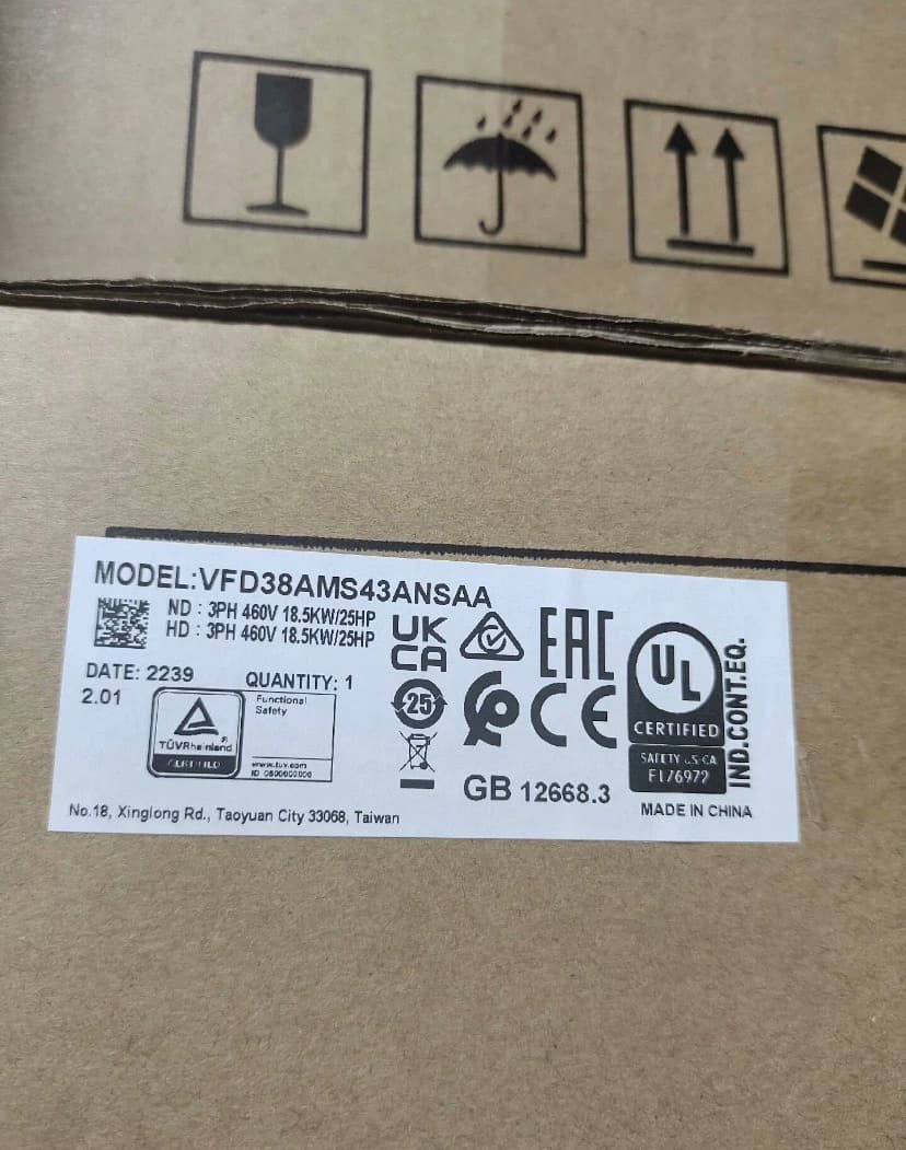100% úplne nový originálny a originálny Delta VFD38AMS43ANSAA 380V/18,5KW Frekvenčné meniče Pohon Servo Motor