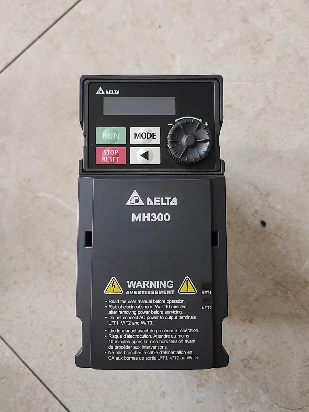 100% úplne nový originálny a originálny Delta VFD5A0MH21ANSAA 0,75KW 220V Frekvenčné meniče Pohon Servo Motor