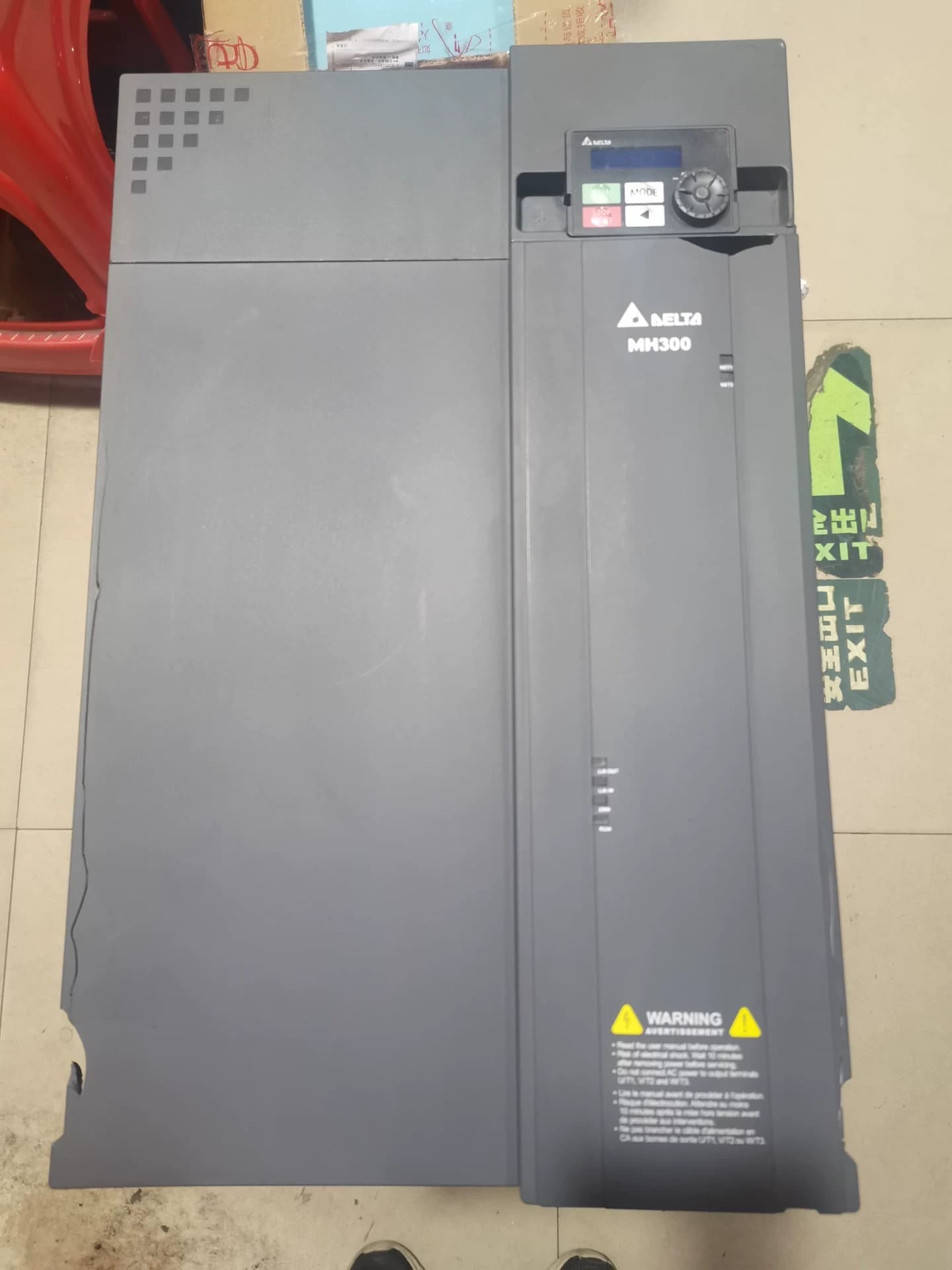 100% úplne nový originálny a originálny Delta VFD91AMH43ANSAA(45KW) Frekvenčné meniče Pohon Servo Motor