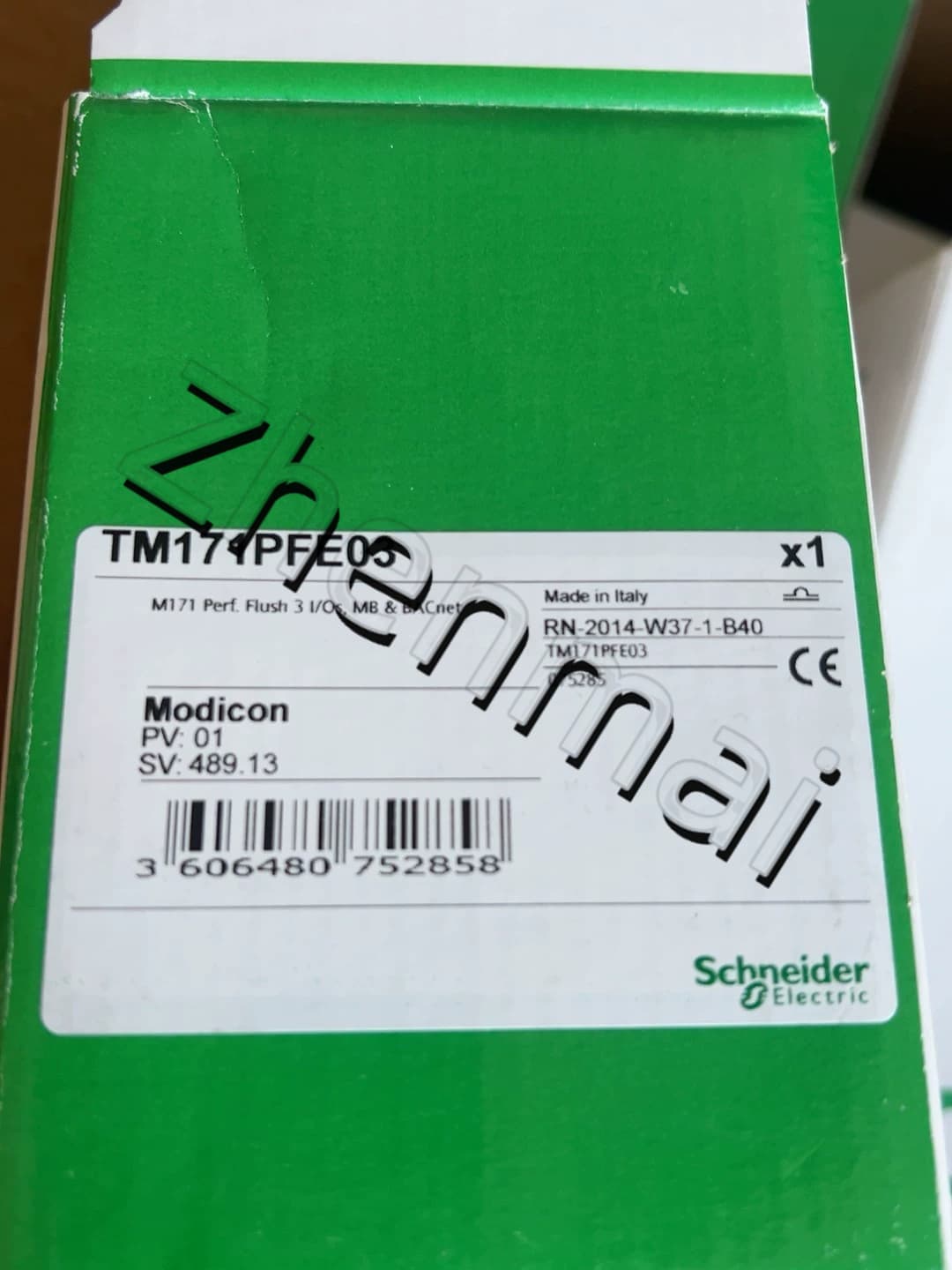 100% úplne nový, originálny a originálny Schneider TM171PFE03 Frekvenčné meniče, ističe, stýkače, ochranné zariadenia