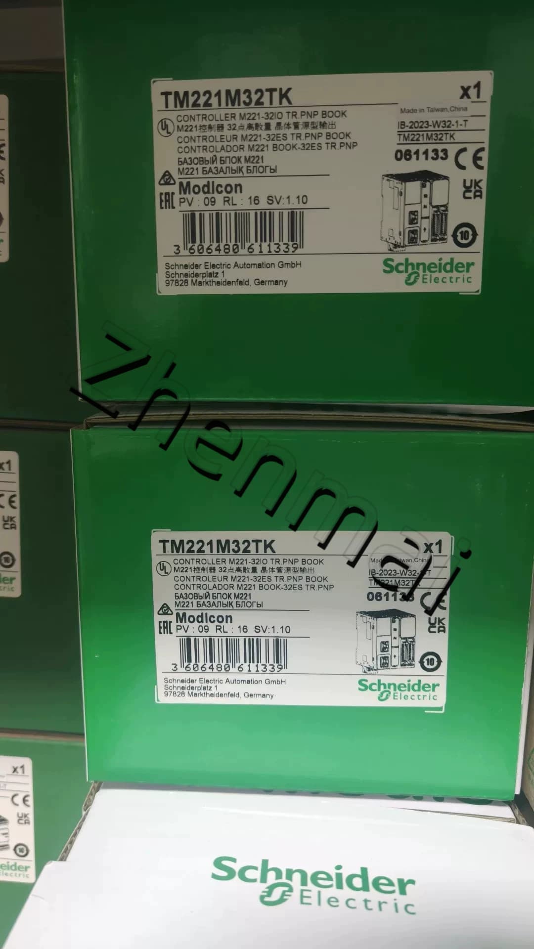 100% úplne nový, originálny a originálny Schneider TM221M32TK Frekvenčné meniče, ističe, stýkače, ochranné zariadenia