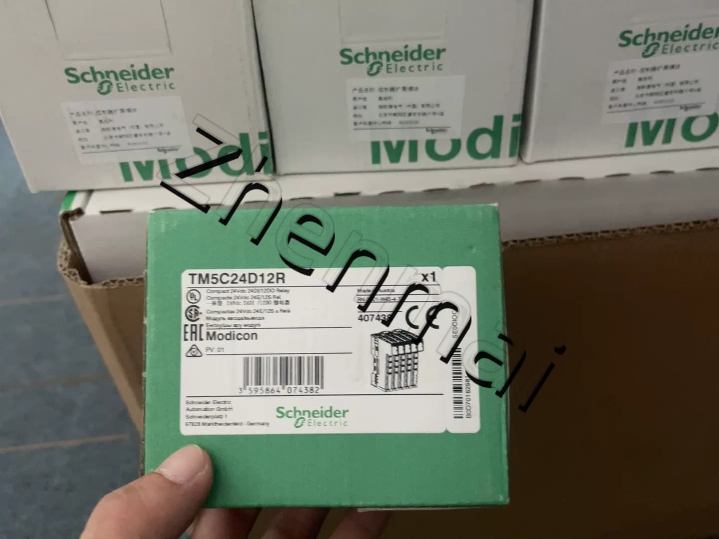 100% úplne nový, originálny a originálny Schneider TM5C24D12R Frekvenčné meniče, ističe, stýkače, ochranné zariadenia