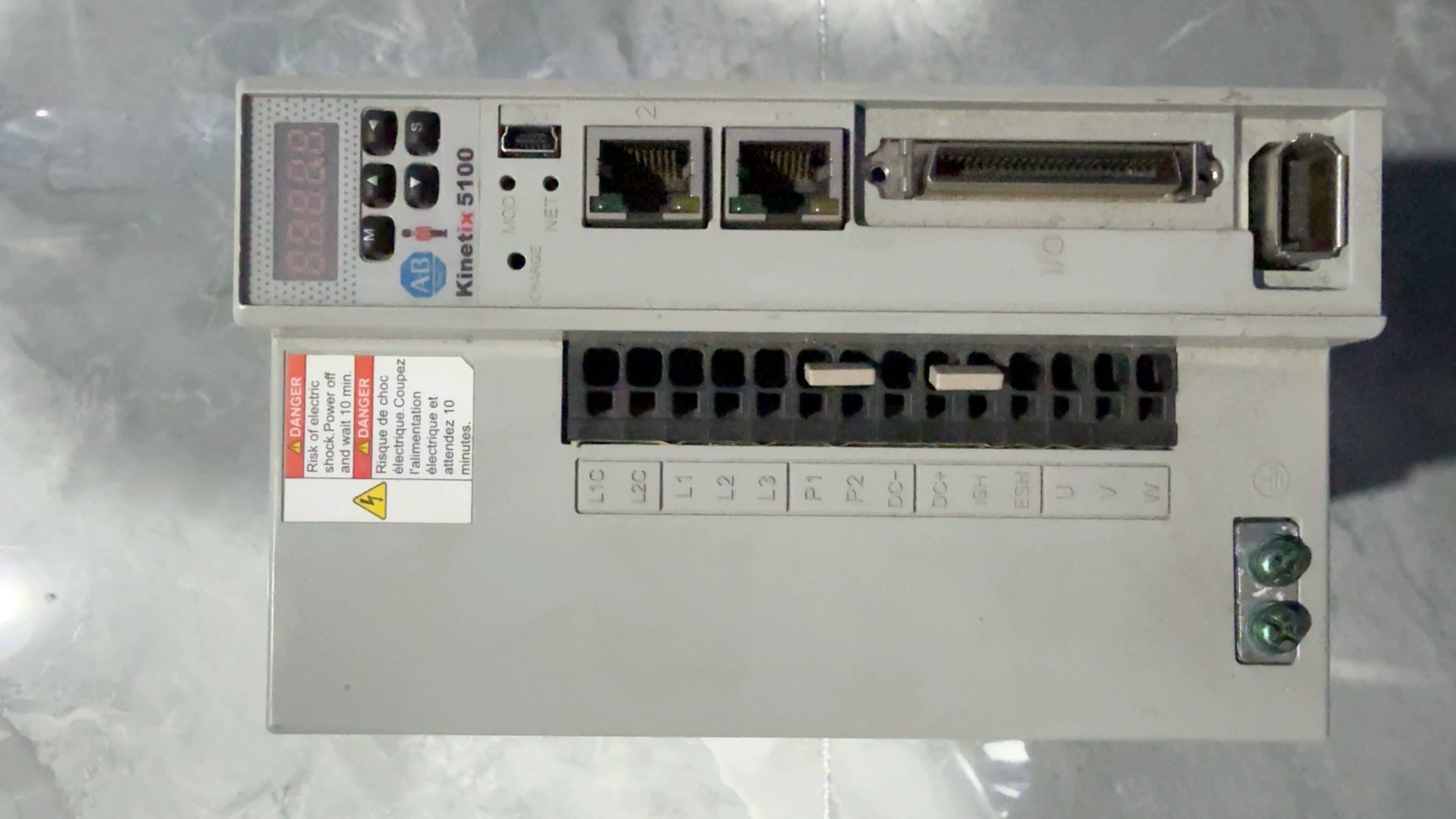 Servo 2198-E2030-ERS Kinetix 5100, úplne nové a originálne