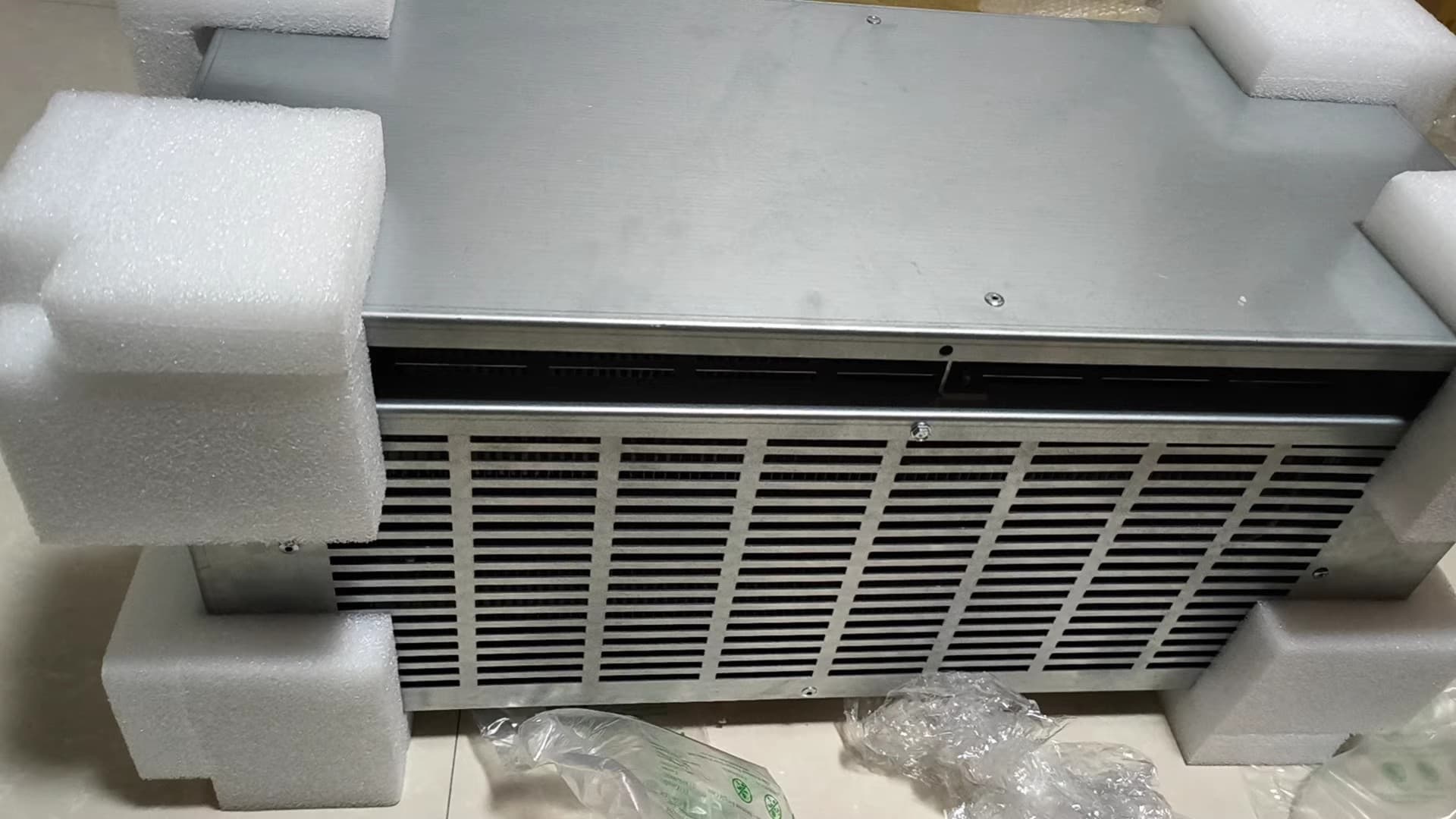 2198-R127 Kinetix 5700 servo, úplne nové a originálne Rýchle dodanie