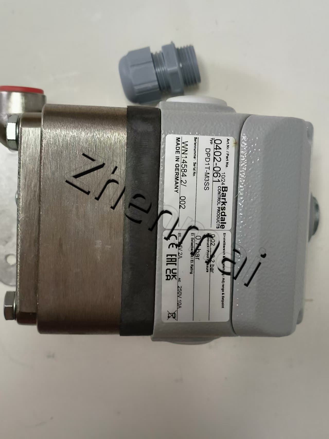 Úplne nový originálny Barksdale 0402-061 DPD1T-M3SS Tlakový senzor Hladinový spínač Prietokový spínač Tlakový spínač Rýchla dodávka
