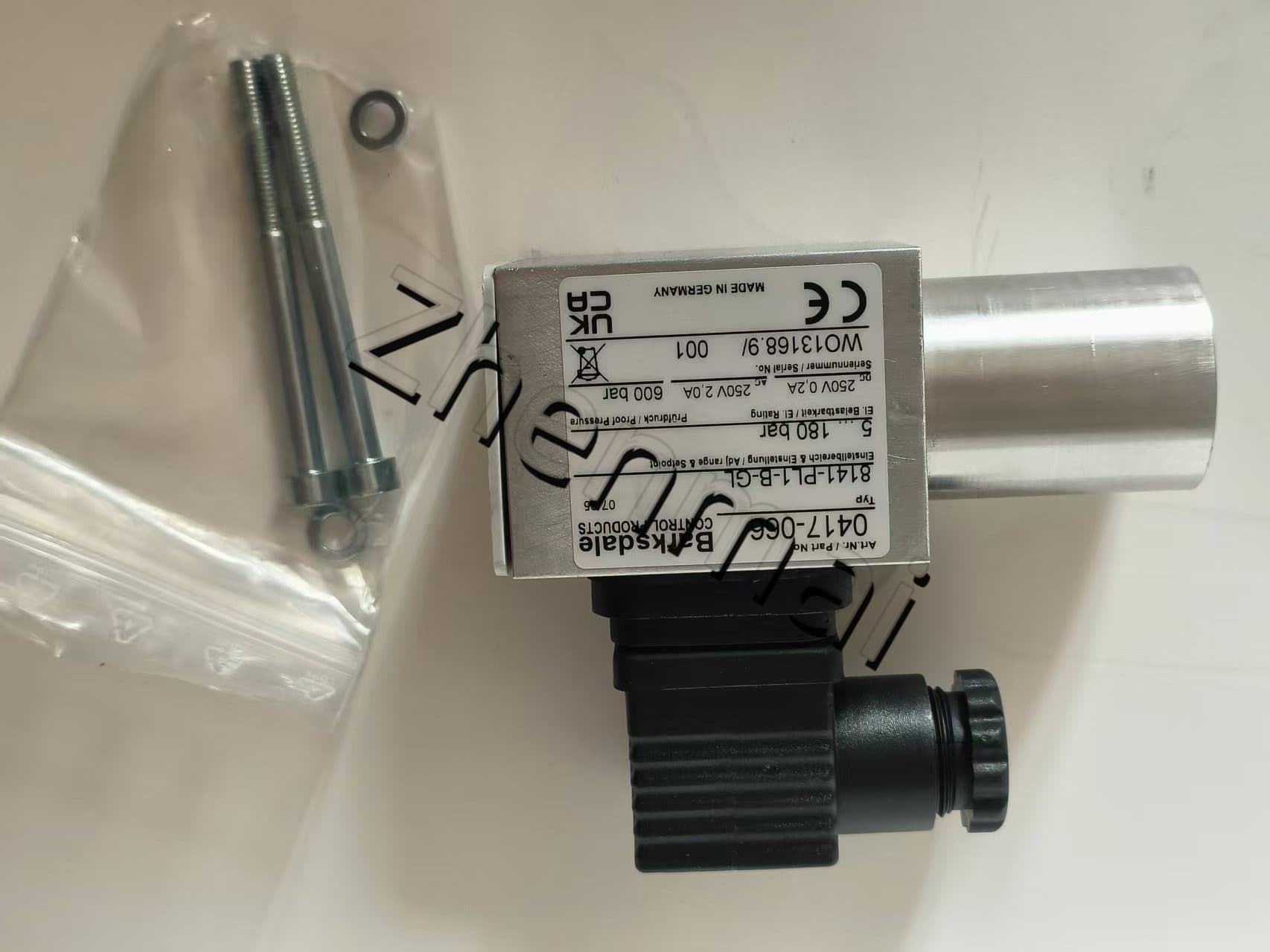 Úplne nový Originál Barksdale 0417-066 8141-PL1-B-GL Tlakový senzor Hladinový spínač Prietokový spínač Tlakový spínač Rýchla dodávka