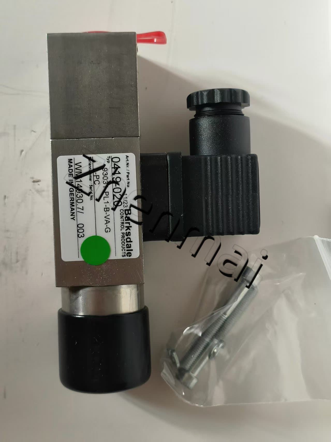 Úplne nový Originál Barksdale 0419-020 93031-PL1-B-VA-GL-PC Tlakový senzor Hladinový spínač Prietokový spínač Tlakový spínač Rýchla dodávka