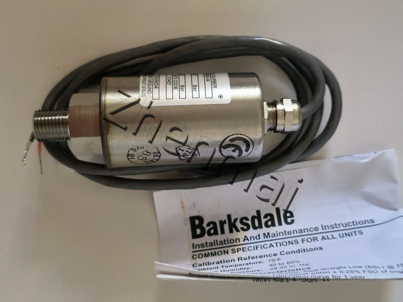 Úplne nový Originál Barksdale 425H3-04 Tlakový senzor Hladinový spínač Prietokový spínač Tlakový spínač Rýchla dodávka