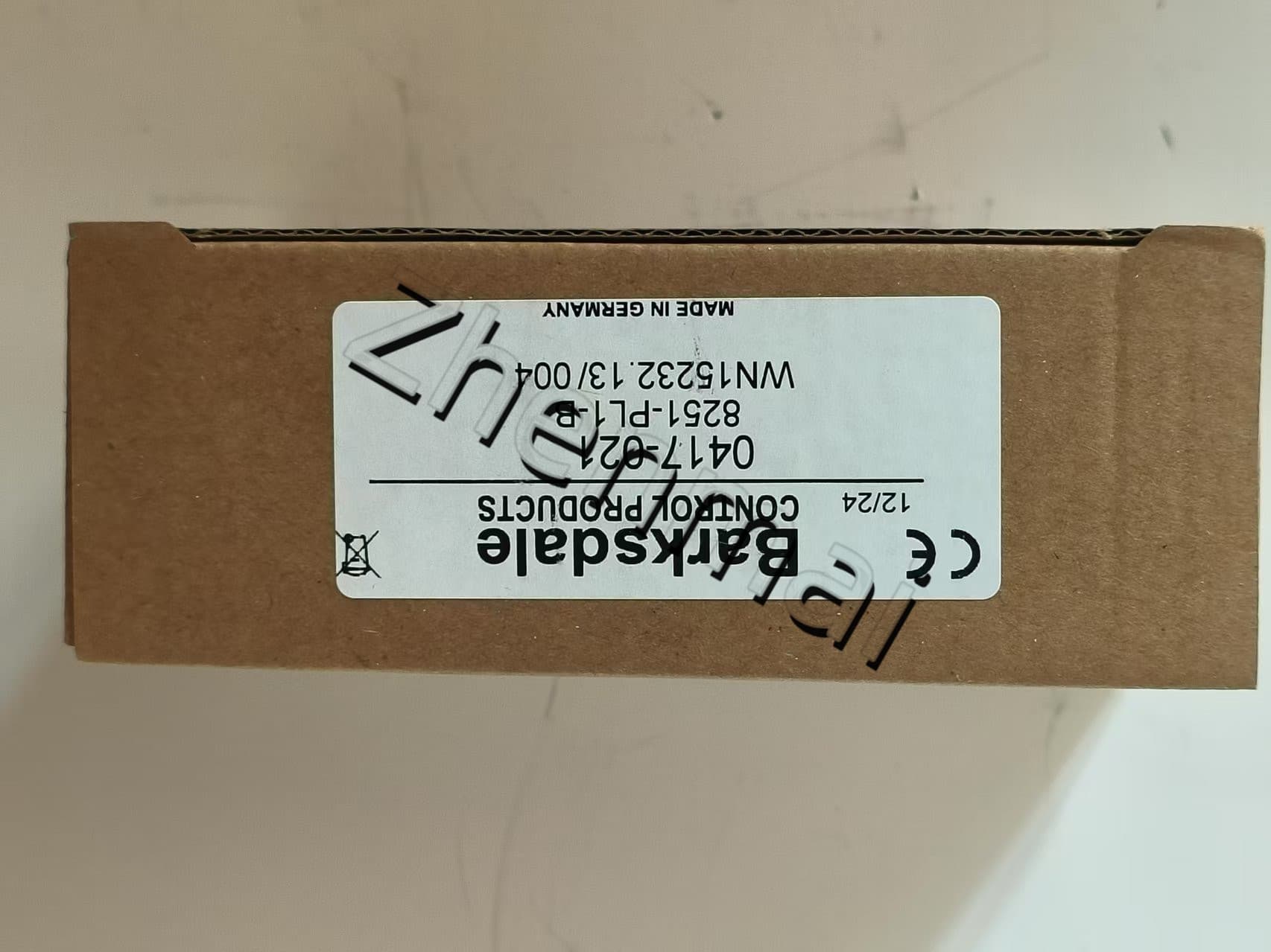 Úplne nový Originál Barksdale 8251-PL1-B 0417-021 Tlakový senzor Hladinový spínač Prietokový spínač Tlakový spínač Rýchla doprava