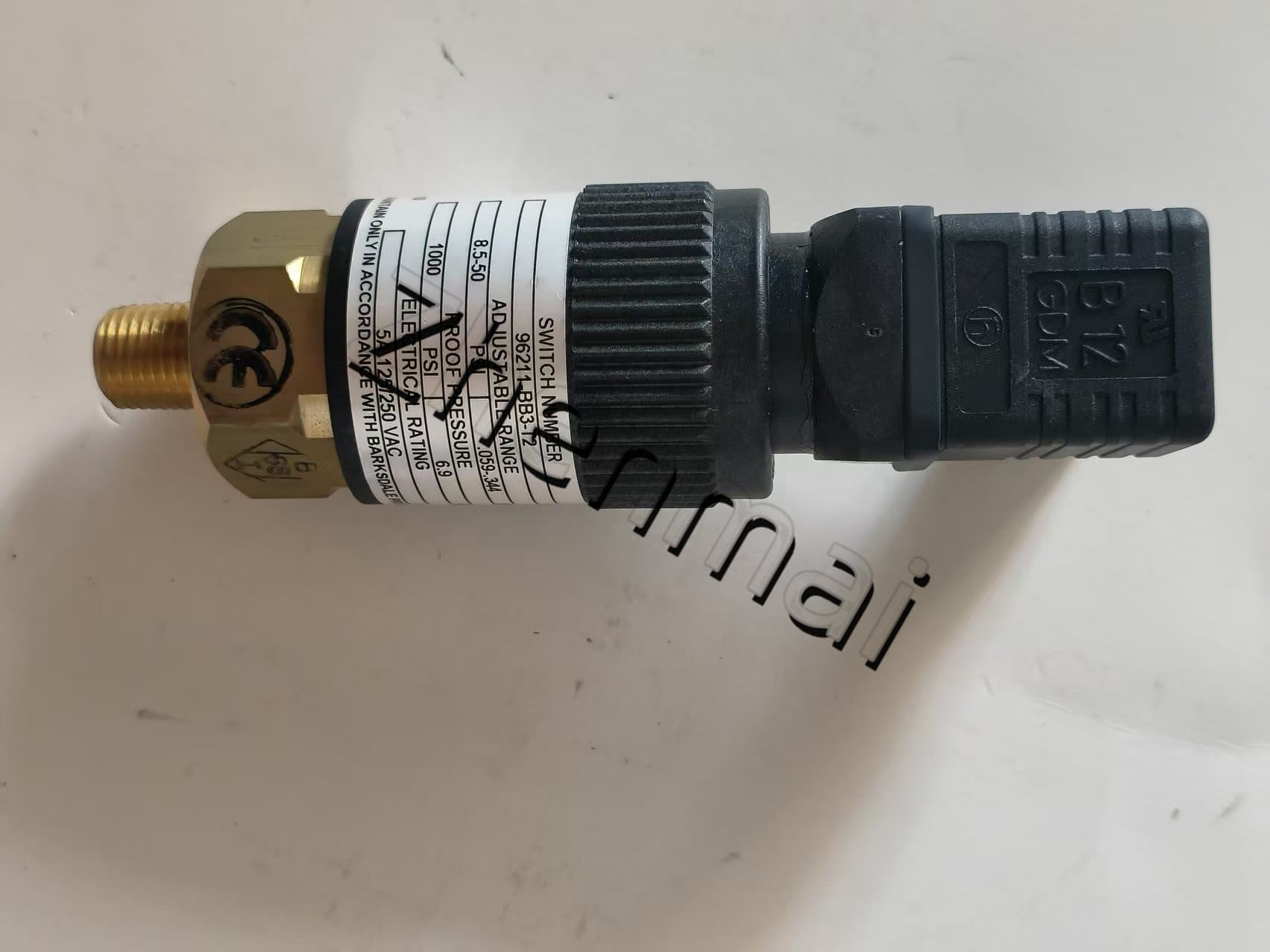 Úplne nový Originál Barksdale 96211-BB3-T2 Tlakový senzor Hladinový spínač Prietokový spínač Tlakový spínač Rýchla dodávka