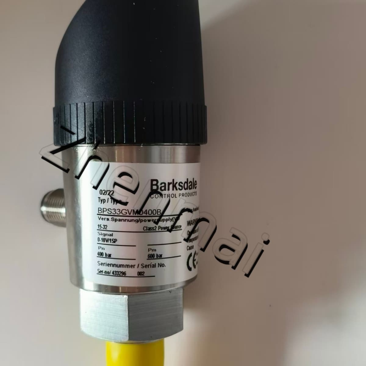 Úplne nový Originál Barksdale B3H-M48SS-GE100/001 0413-038 Tlakový senzor Hladinový spínač Prietokový spínač Tlakový spínač Rýchla dodávka