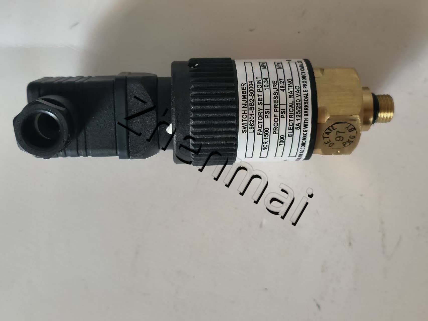 Úplne nový Originál Barksdale L96201-BB2-S0004 Tlakový senzor Hladinový spínač Prietokový spínač Tlakový spínač Rýchla dodávka