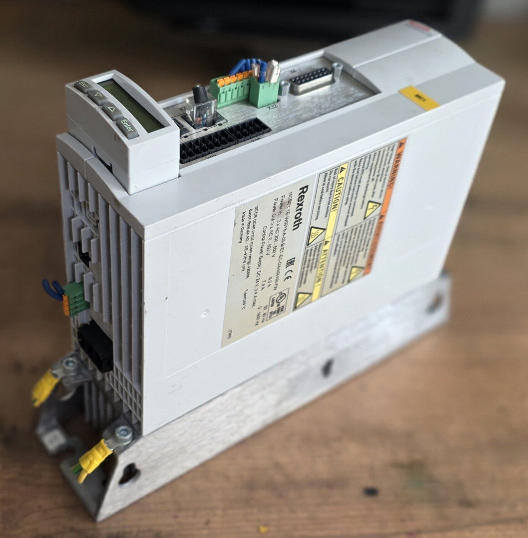 Úplne nový originálny servopohon Bosch Rexroth HCS01.1E-W0018-A-03-B-ET-EC-DA-NN-NN-FW Rýchla dodávka