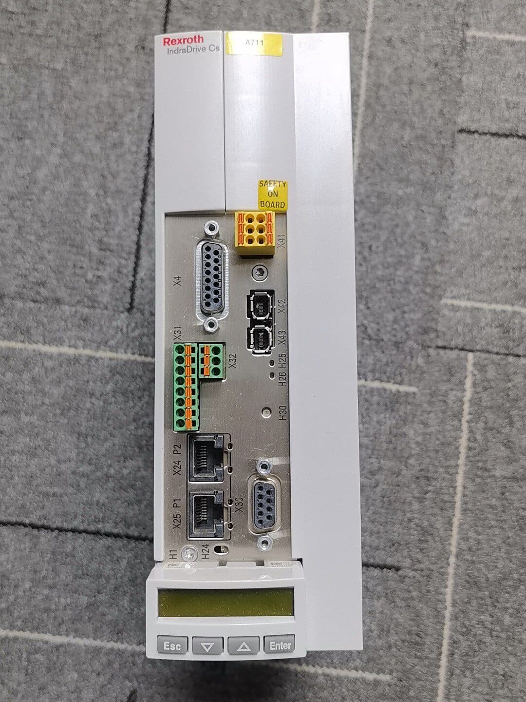 Úplne nový originálny servopohon Bosch Rexroth HCS01.1E-W0018-A-03-B-ET-EC-EP-S4-NN-FW Rýchla dodávka