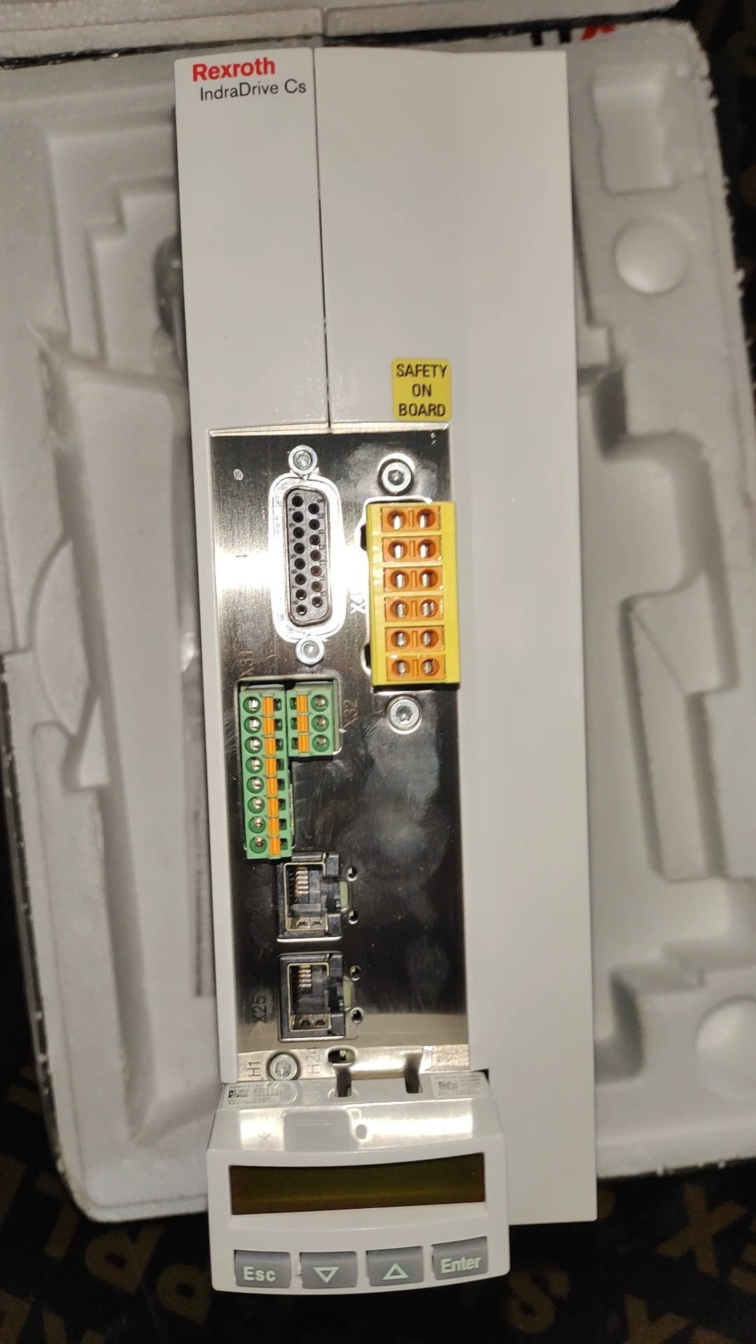 Úplne nový originálny servopohon Bosch Rexroth HCS01.1E-W0018-A-03-B-ET-EC-NN-FU Rýchla dodávka