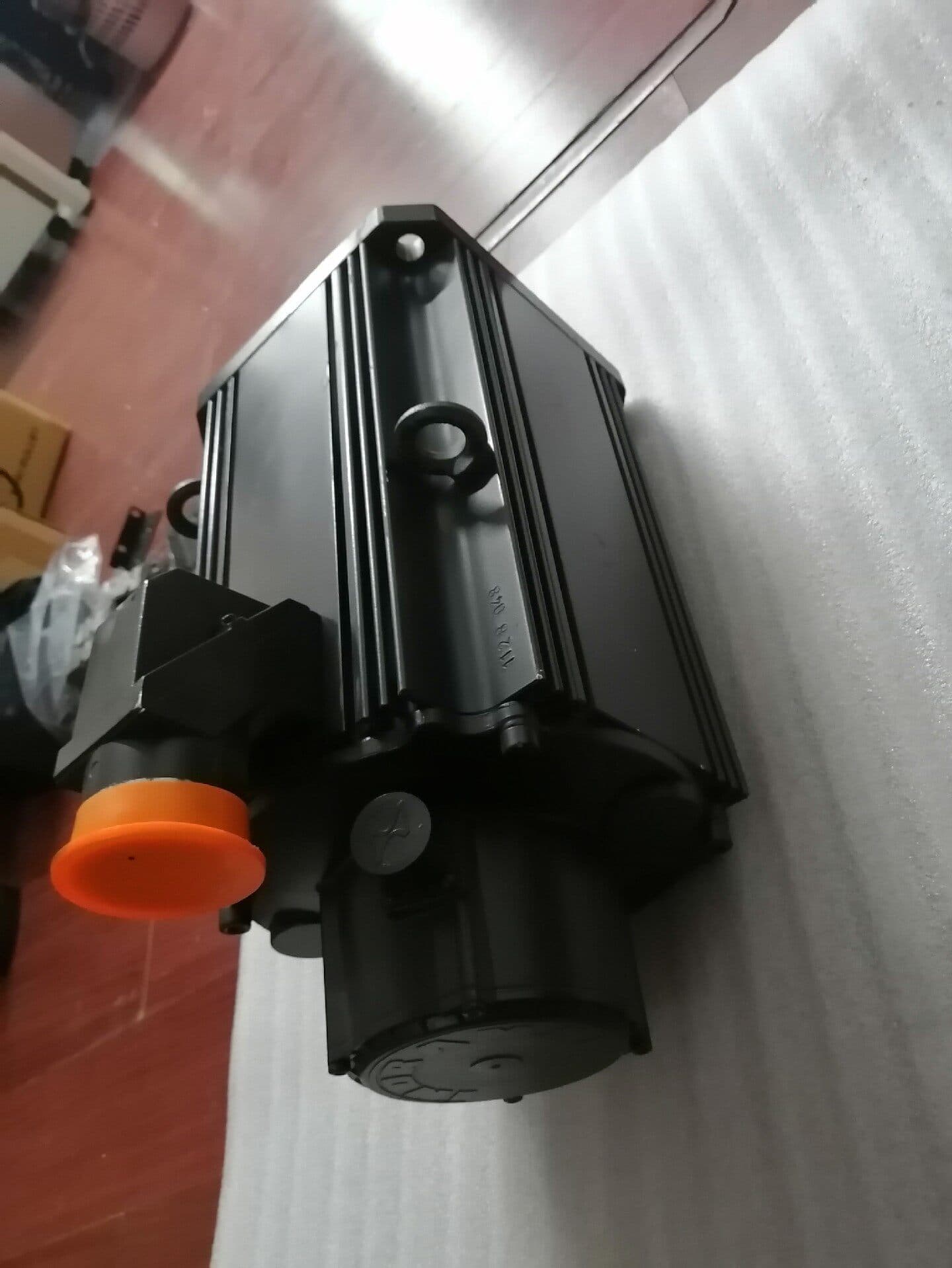 Úplne nový originálny servopohon Bosch Rexroth MKD112B-048-KG2-BN Rýchle dodanie
