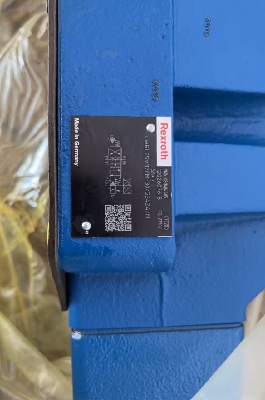 Úplne nový originálny servopohon Bosch Rexroth Tlakový redukčný ventil 4WRAE10W1-30-2XG24K31F1VServomotor Rýchla dodávka