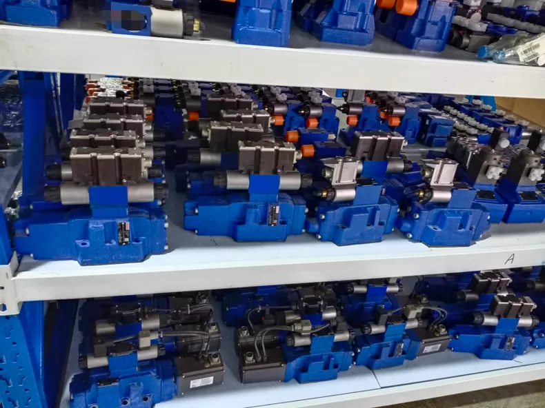 Brand New Original Bosch Rexroth Servo drive Proportional valve DBEME10-7X/200YG24K31A1M Servo Motor Fast Shipping