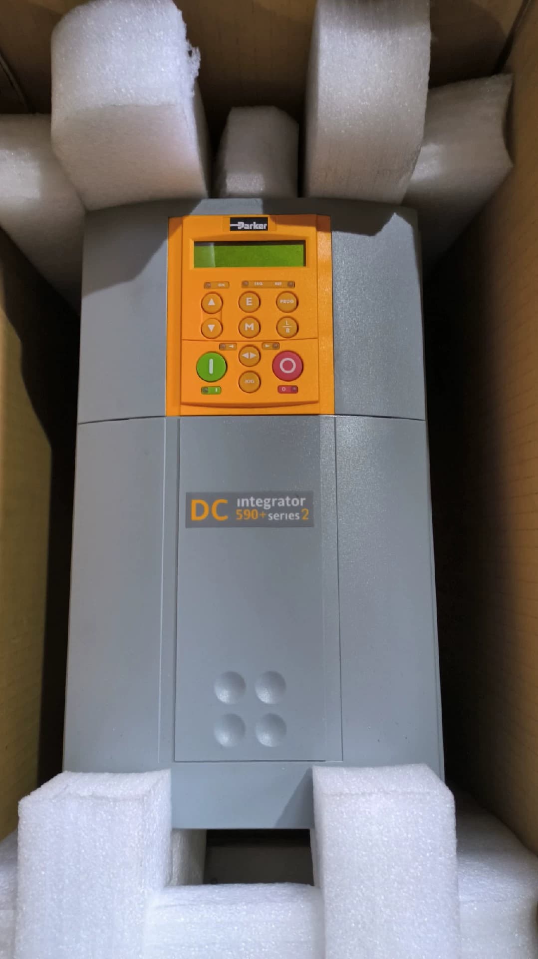 Úplne nový originálny Parker 591P-53311020-P00-U4A0 Servopohony s premenlivou frekvenciou pohony servomotory ovládače Rýchla dodávka