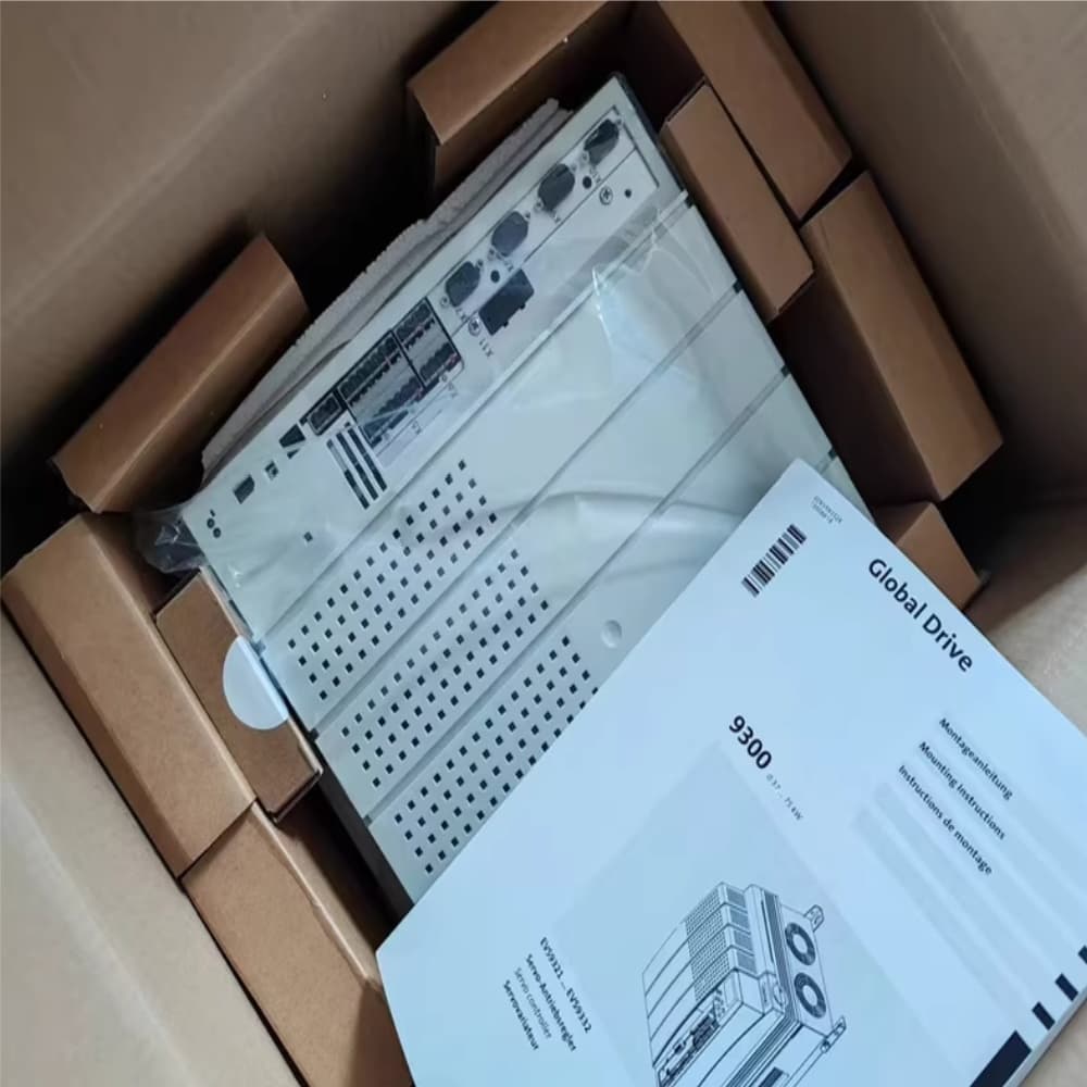 Originálny nový priemyselný I/O modul Lenze E82EV113-4C Rýchla dodávka FedEx DHL