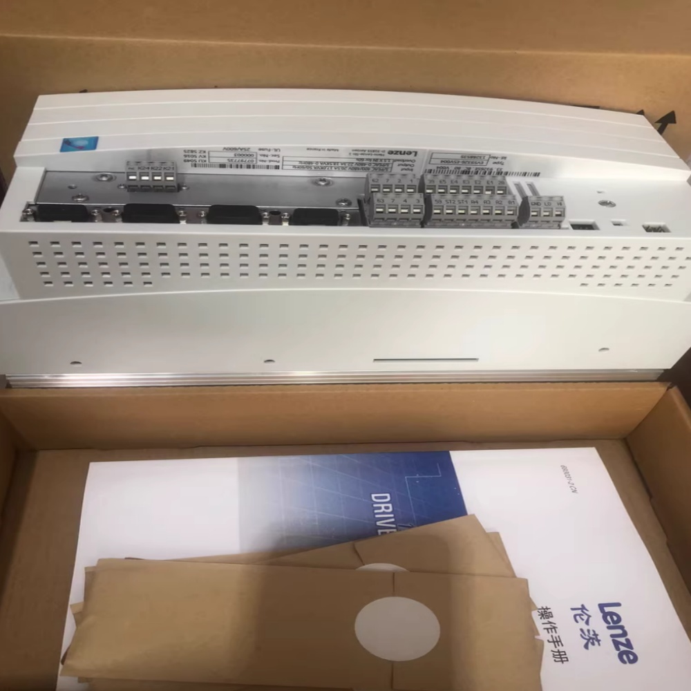 Originálny nový priemyselný I/O modul Lenze E82EV552K2C200 Rýchla dodávka FedEx DHL