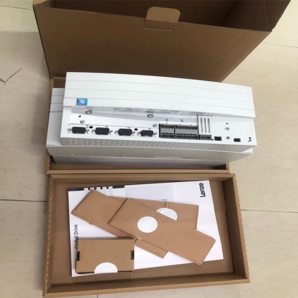 Originálny nový priemyselný I/O modul Lenze E82ZAFAC001 FedEx DHL Fast Shipping