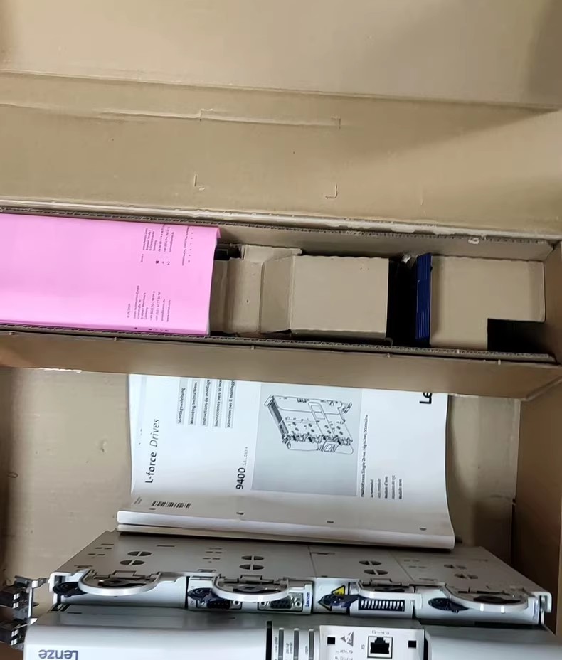 Originálny nový priemyselný I/O modul Lenze E94ASHE0044 FedEx DHL Fast Shipping