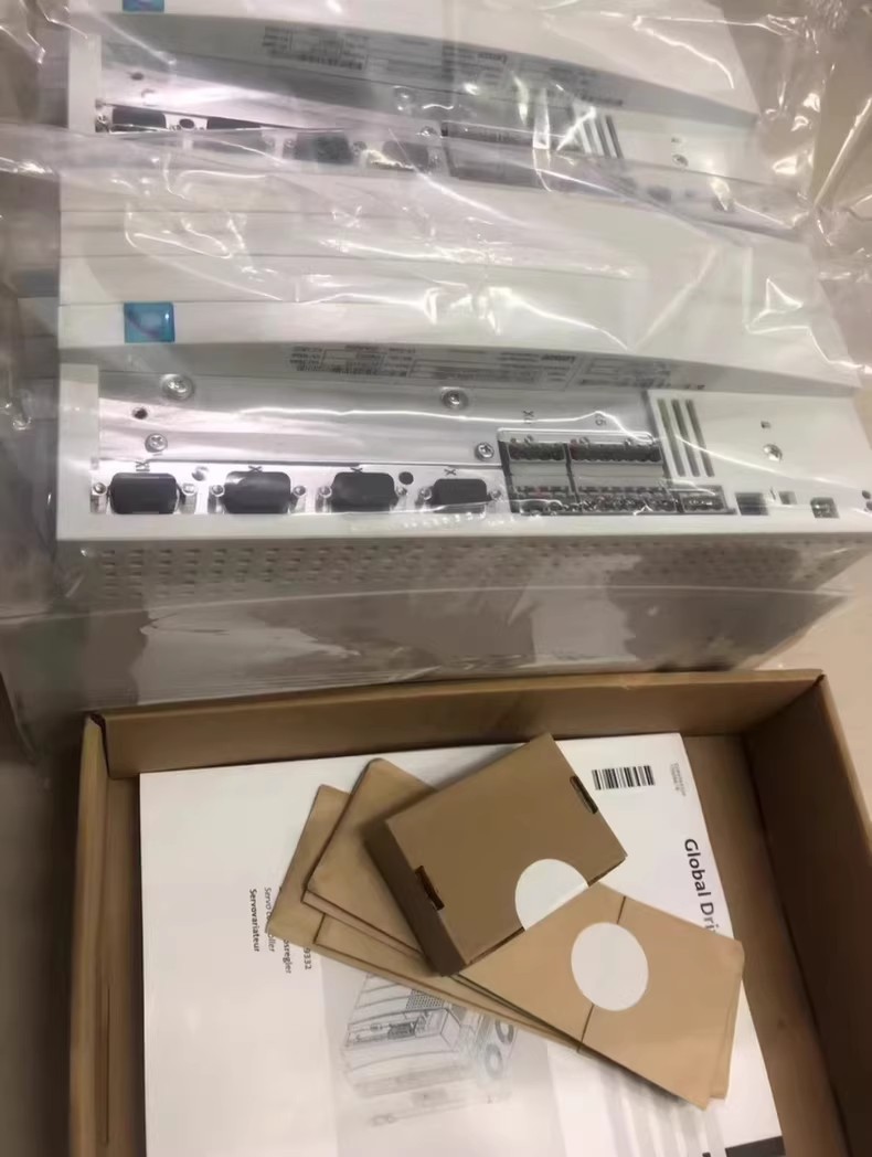 Originálny nový priemyselný I/O modul Lenze E94ASHE0174 FedEx DHL Fast Shipping